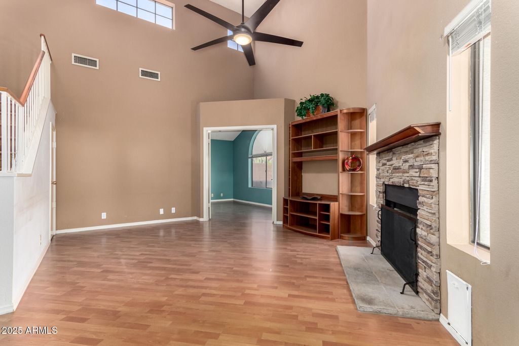 Photo of 7681 S Bonarden Lane, Tempe, AZ 85284 (MLS # 6929139)