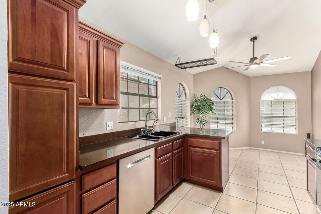 Photo of 7681 S Bonarden Lane, Tempe, AZ 85284 (MLS # 6929139)