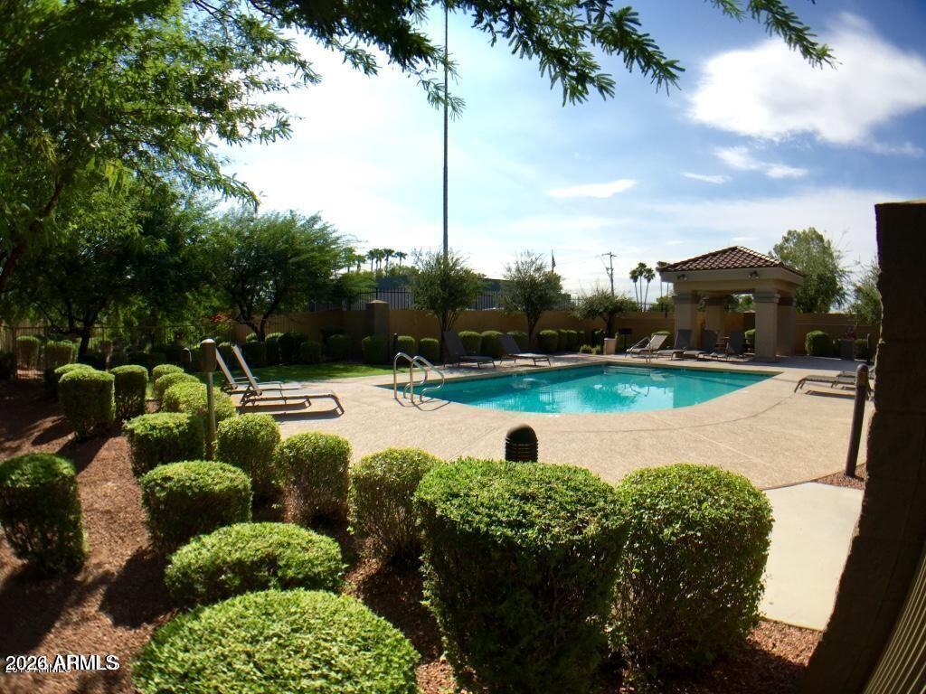 3250 W GREENWAY Road 144