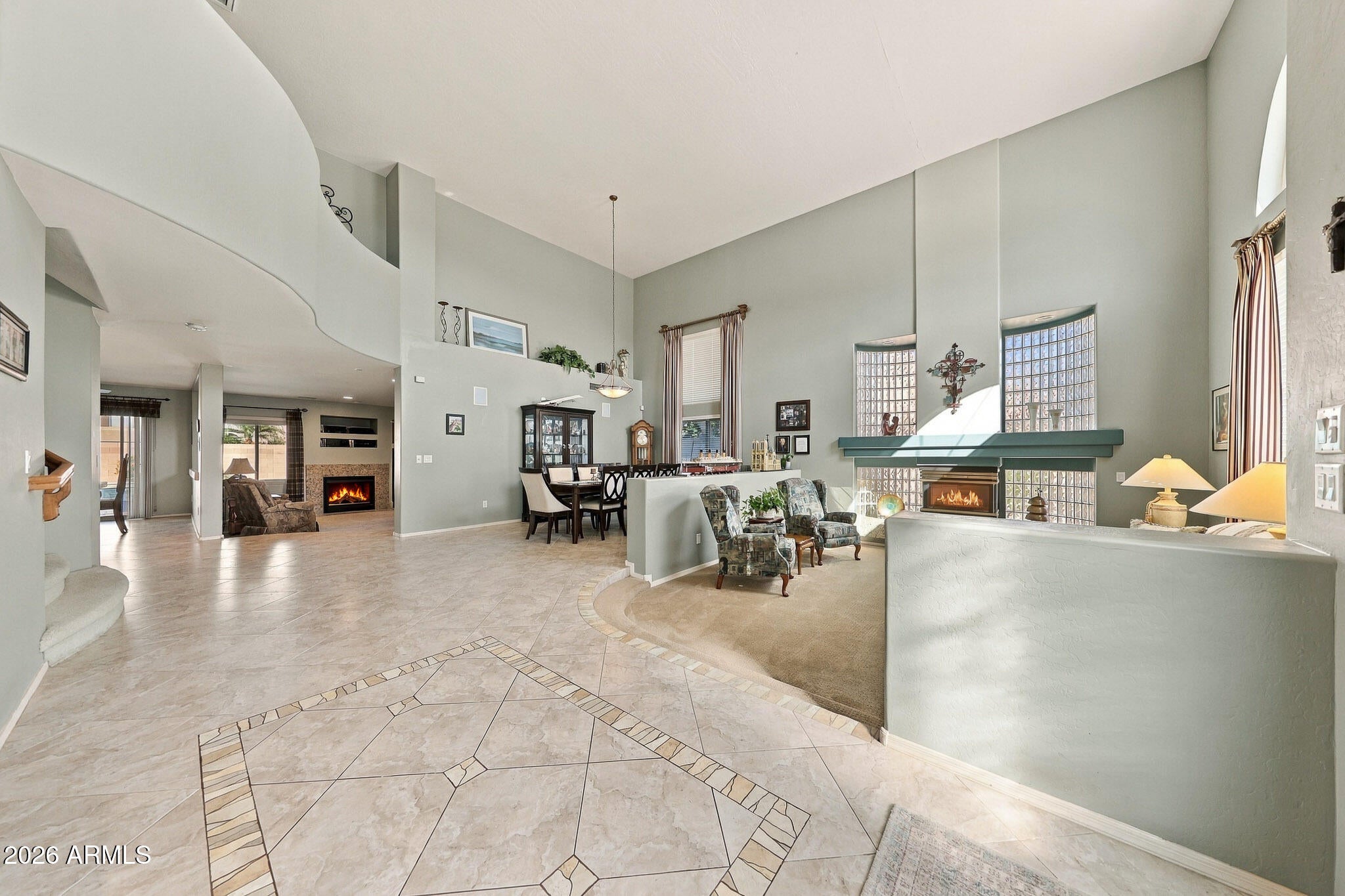 1370 E LYNX Way