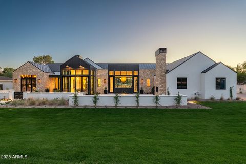 Photo of 4729 E Arcadia Lane, Phoenix, AZ 85018 (MLS # 6946967)