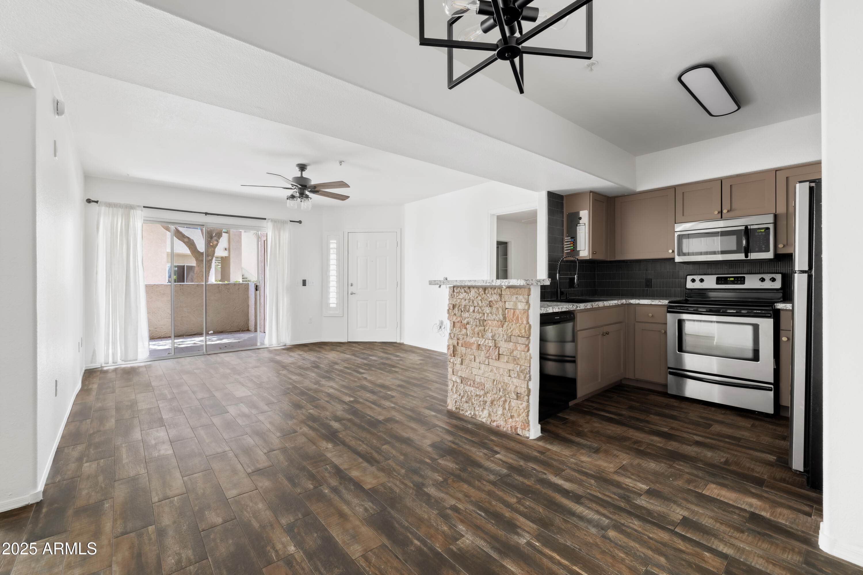IKON HAYFIELD CONDOMINIUM - Residential