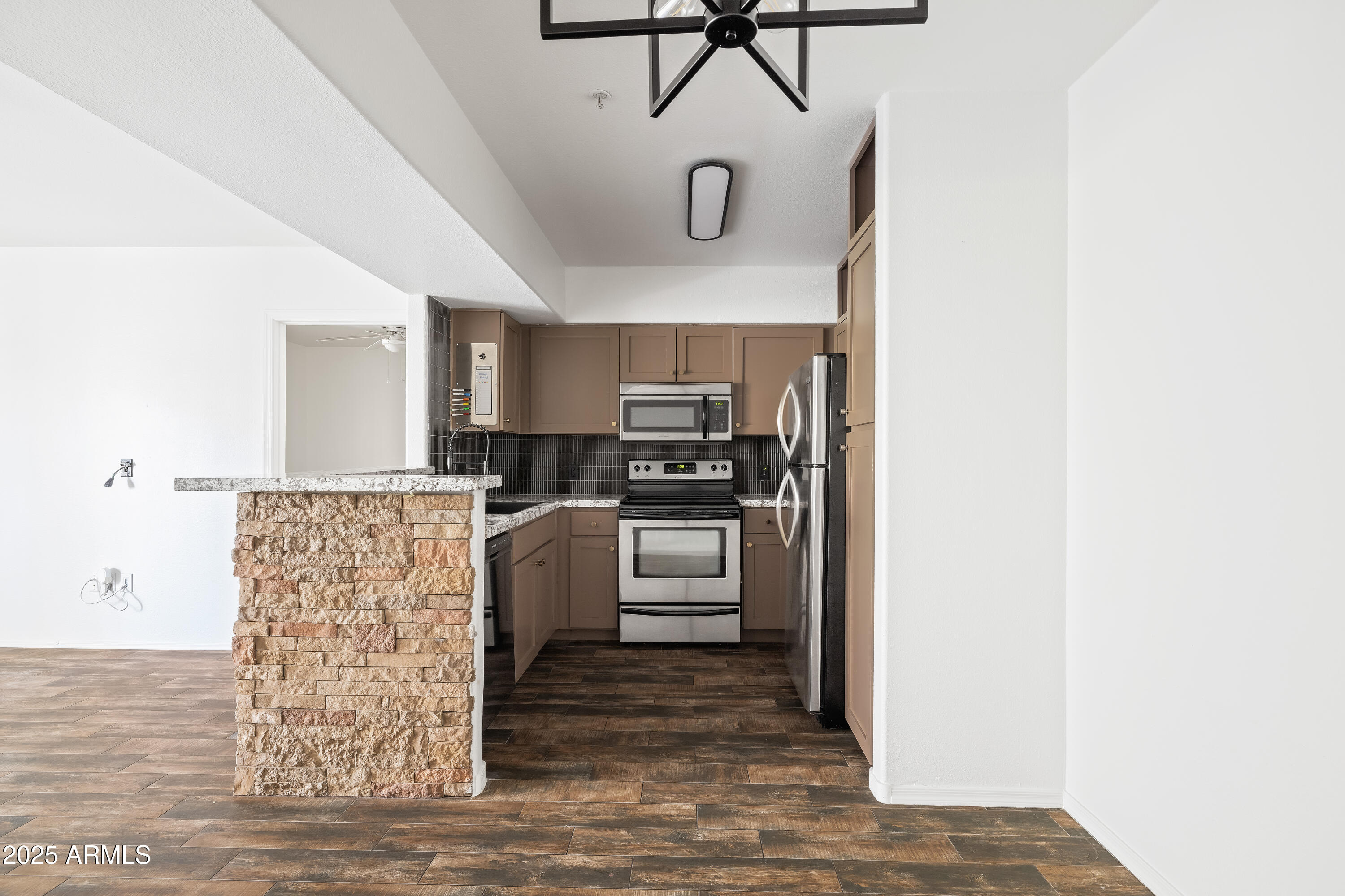 IKON HAYFIELD CONDOMINIUM - Residential