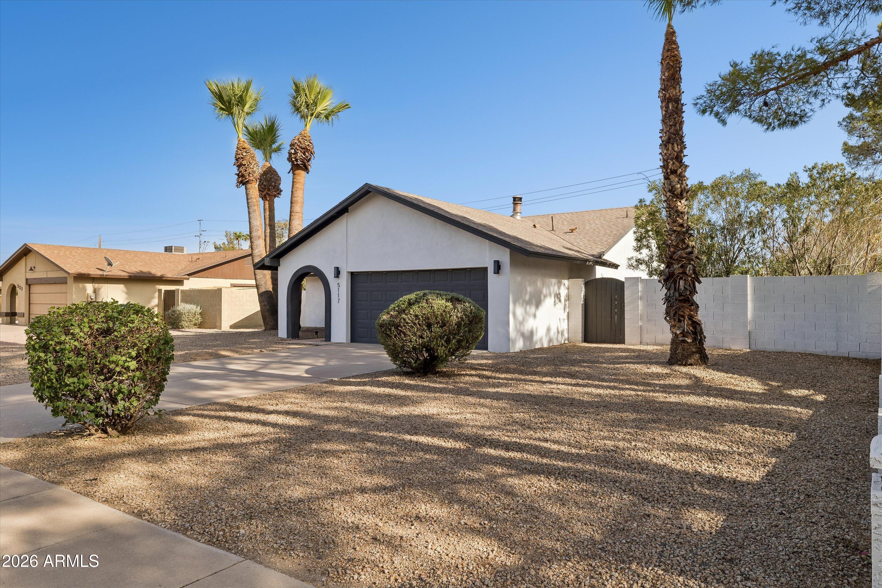 5117 E BECK Lane