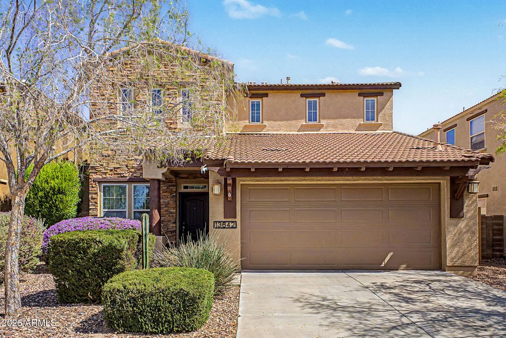 Photo of 13642 W Chaparosa Way, Peoria, AZ 85383 (MLS # 7024833)