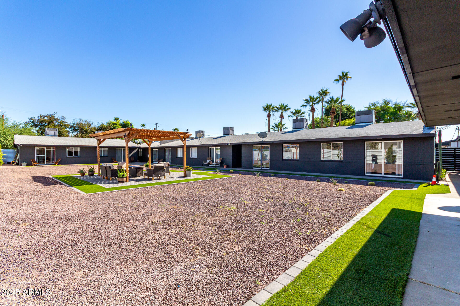 CHESTERFIELD PLACE - Residential Income