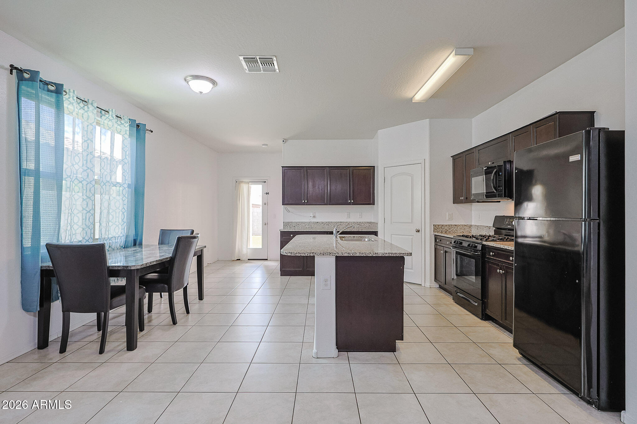 29933 W WHITTON Avenue