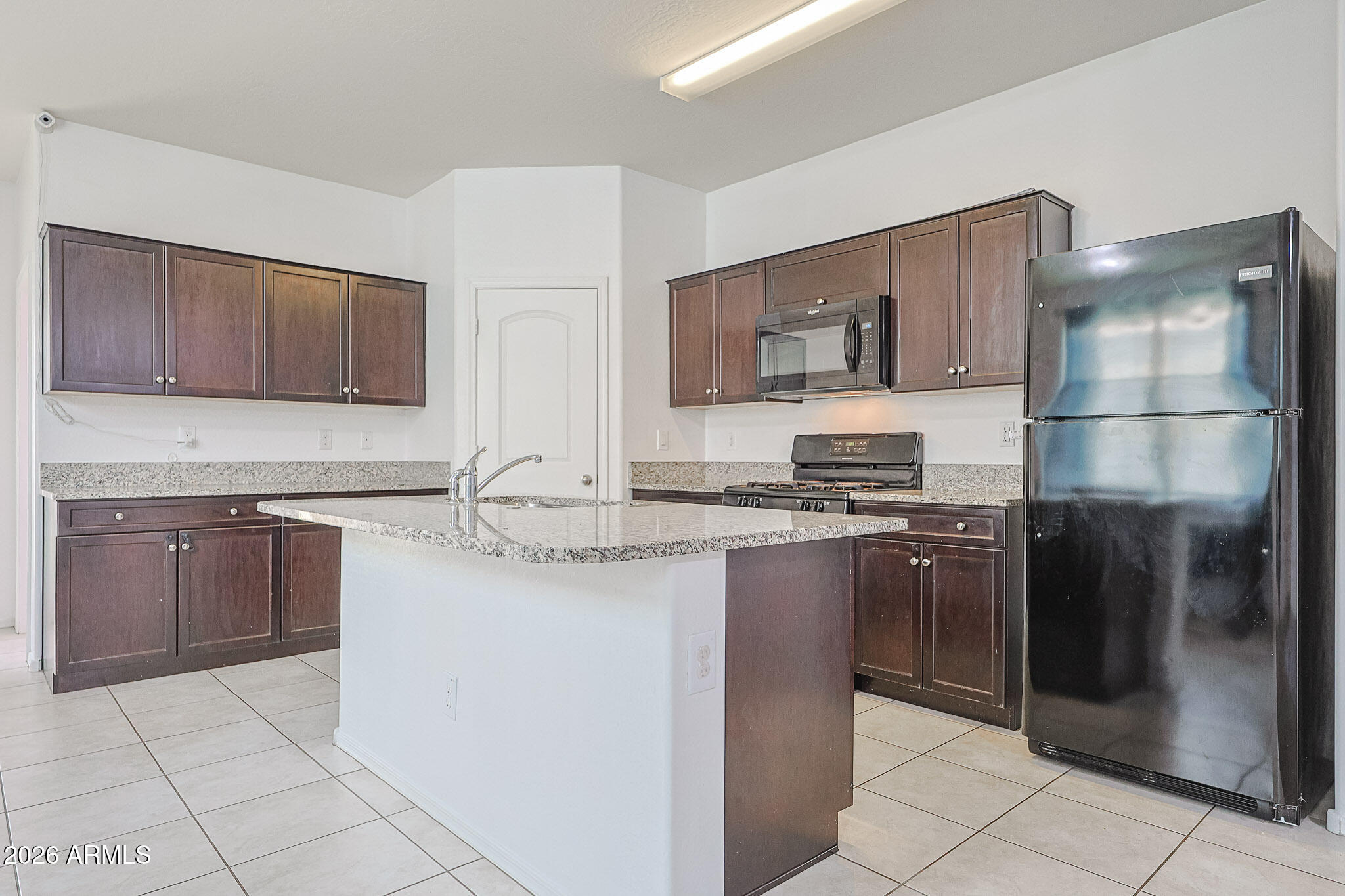 29933 W WHITTON Avenue