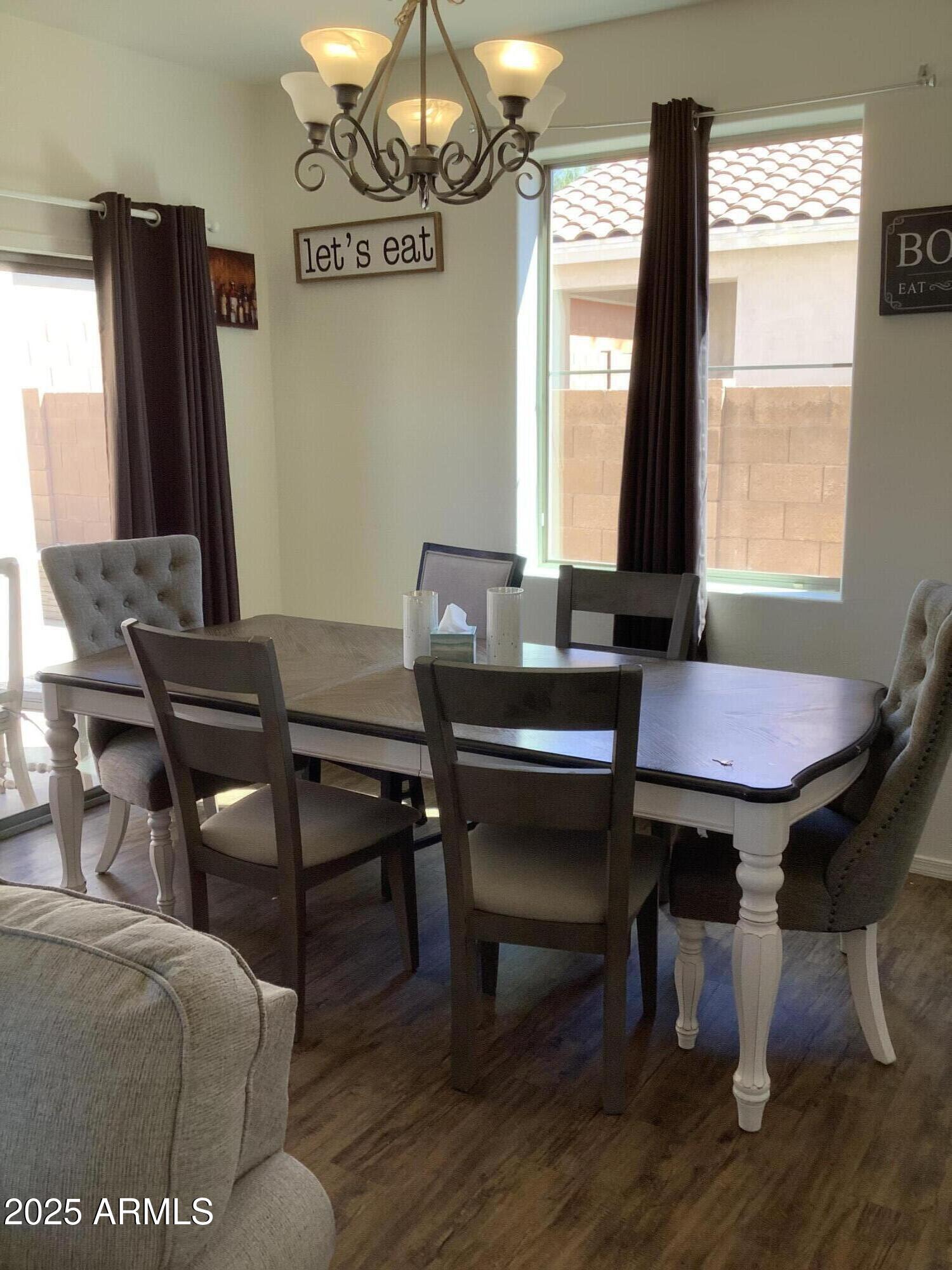 3873 E PALMER Street