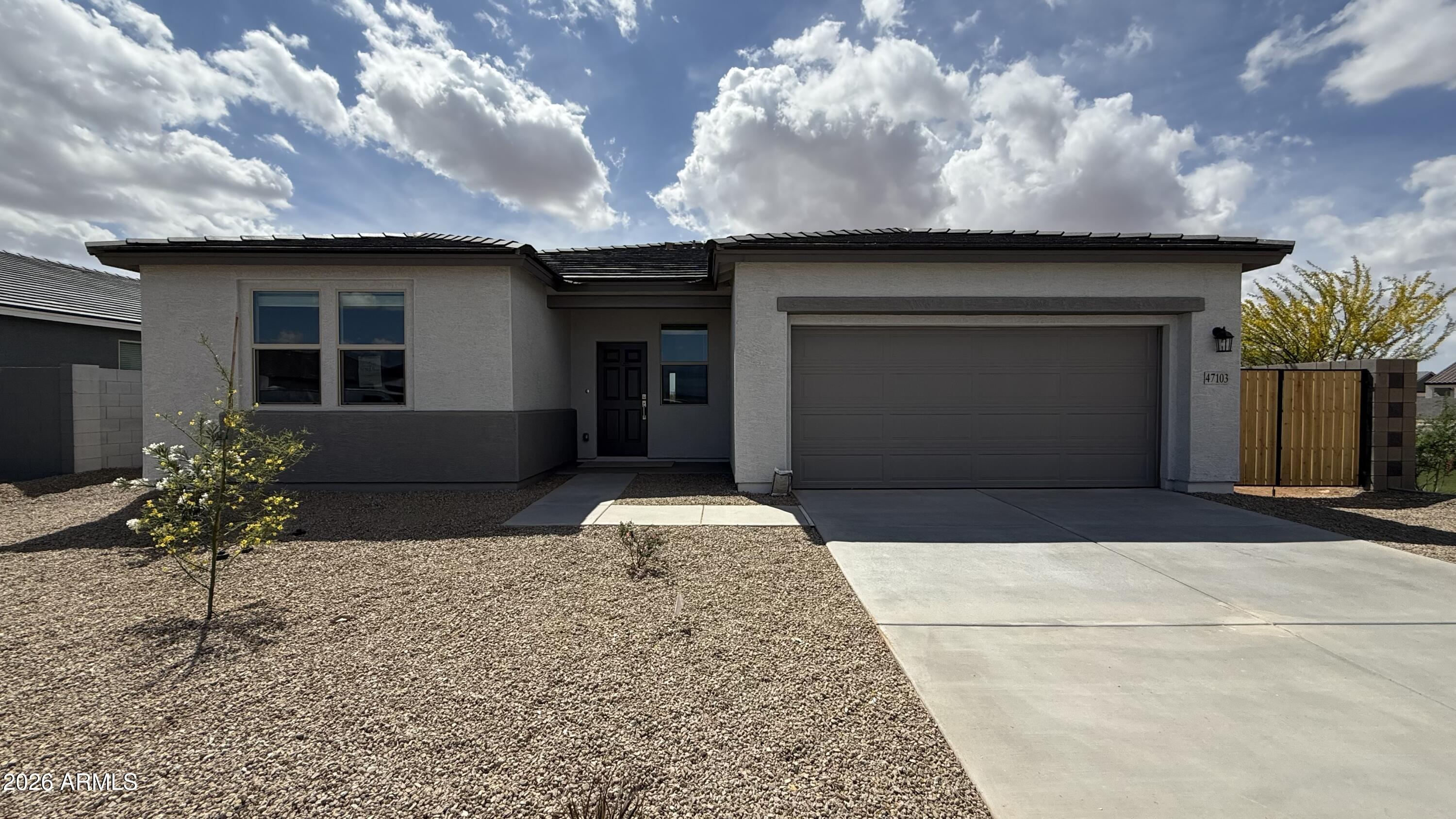 47103 W PECAN WOODS --