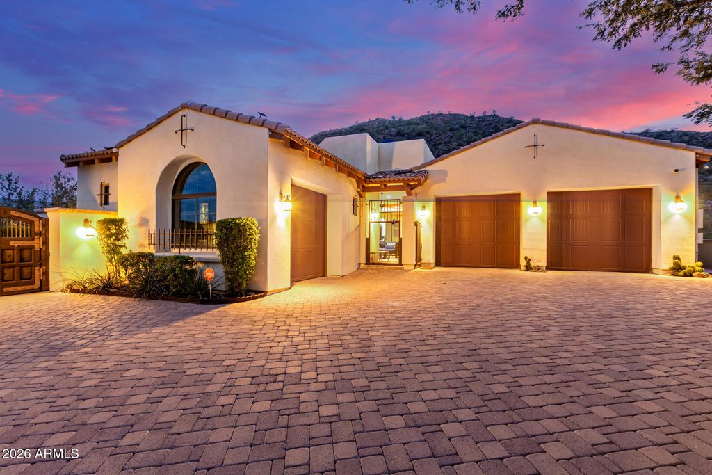 Photo of 8337 W El Cortez Place, Peoria, AZ 85383 (MLS # 6970497)