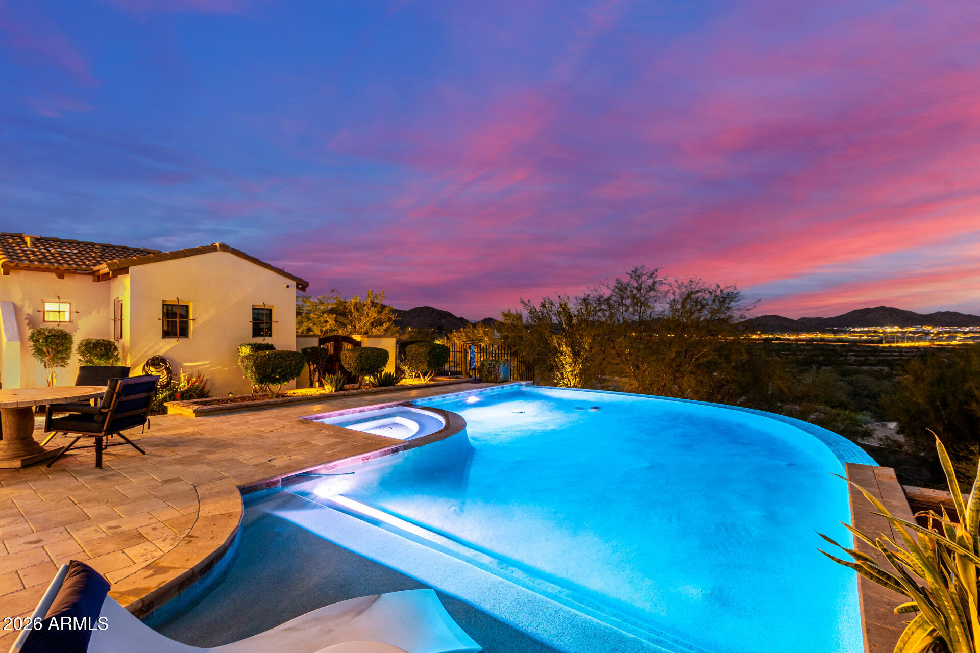 8337 W EL CORTEZ Place