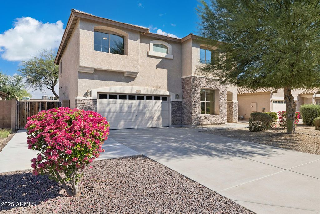Photo of 8362 W Purdue Avenue, Peoria, AZ 85345 (MLS # 6927065)
