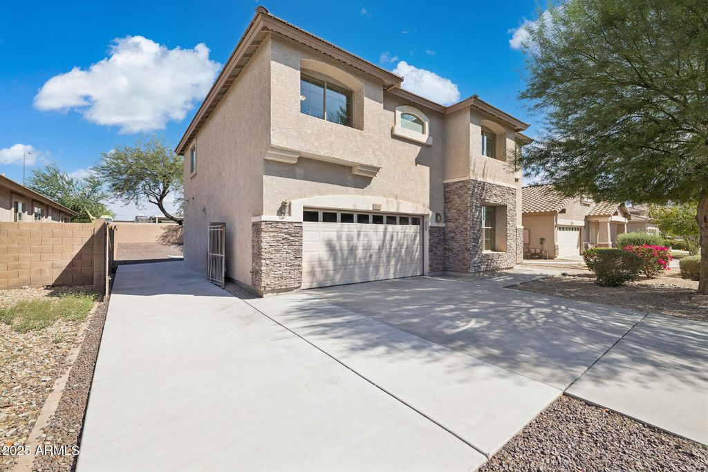 Photo of 8362 W Purdue Avenue, Peoria, AZ 85345 (MLS # 6927065)