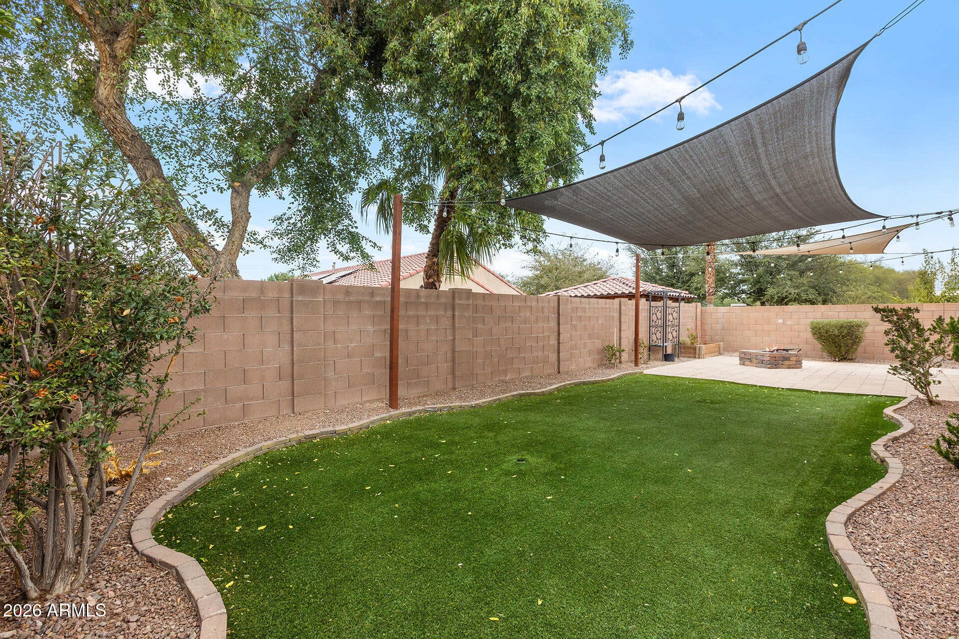 18608 W LUPINE Avenue