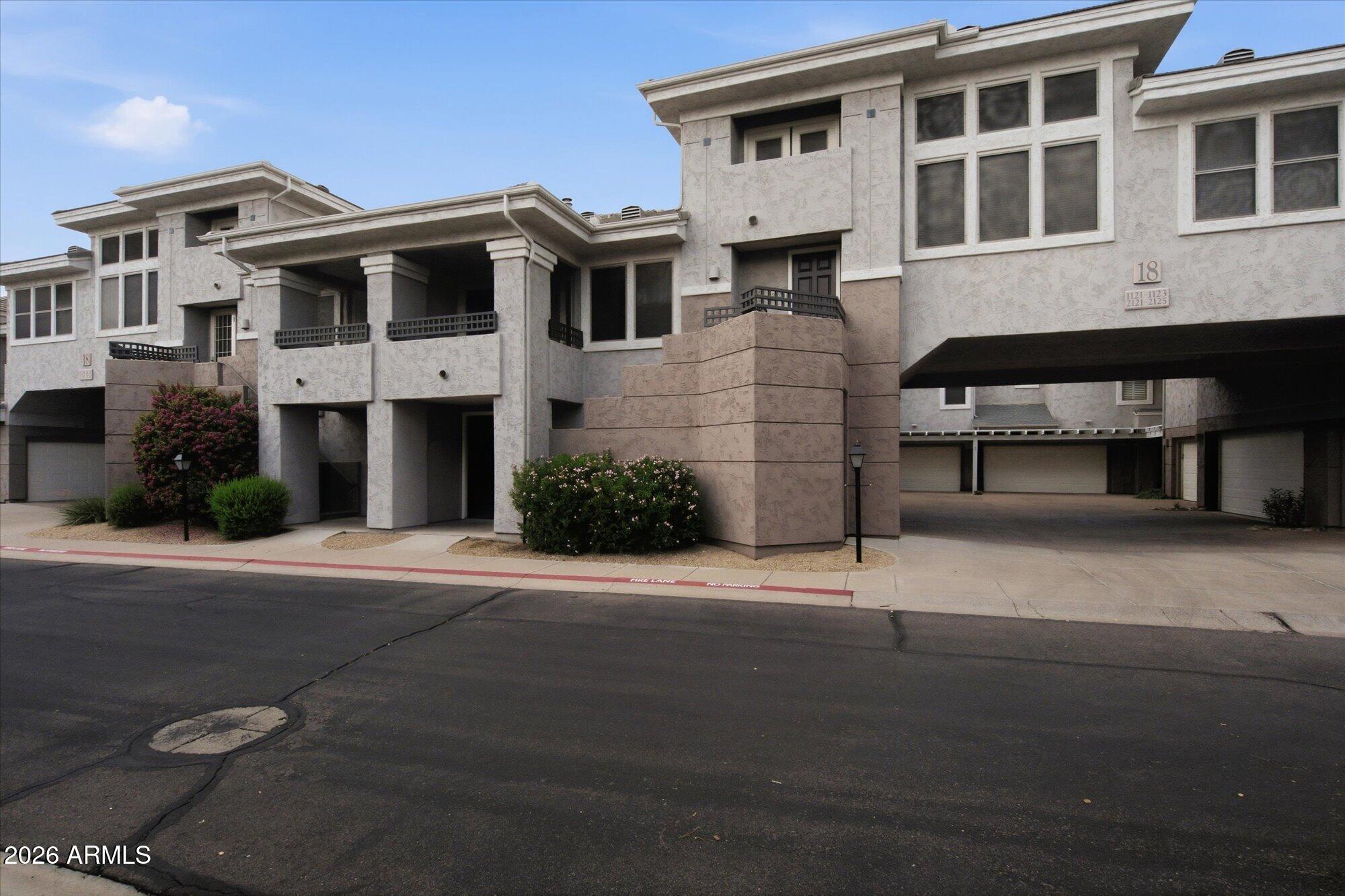 15221 N CLUBGATE Drive 2125