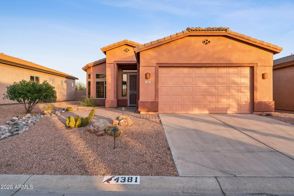 Photo of 4381 S Pony Rider Trail, Gold Canyon, AZ 85118 (MLS # 6994600)