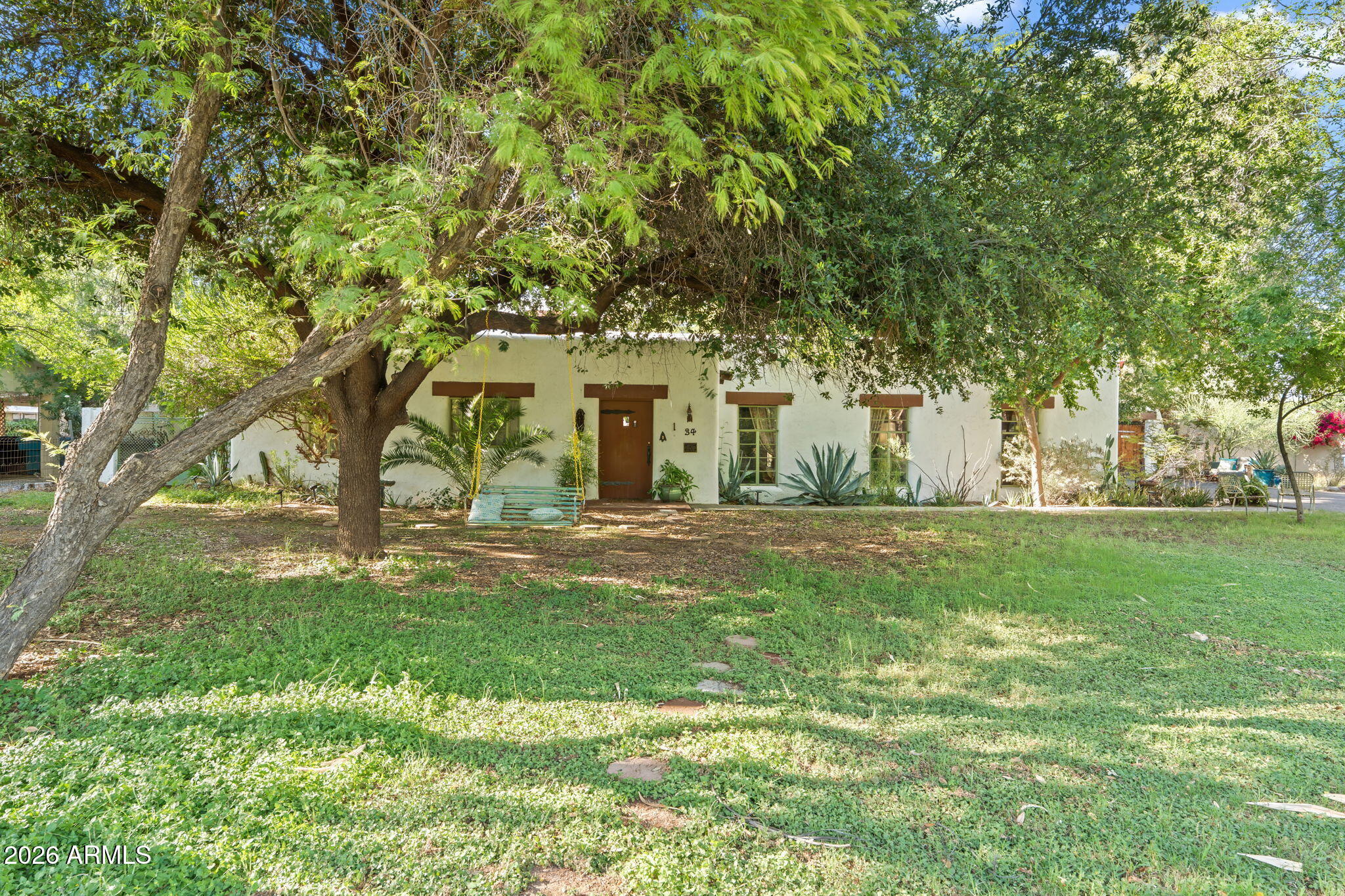 34 W PASADENA Avenue
