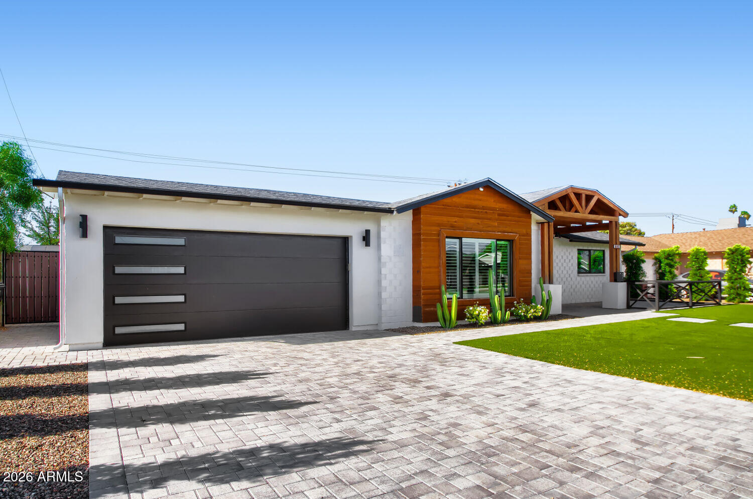 8318 E SELLS Drive