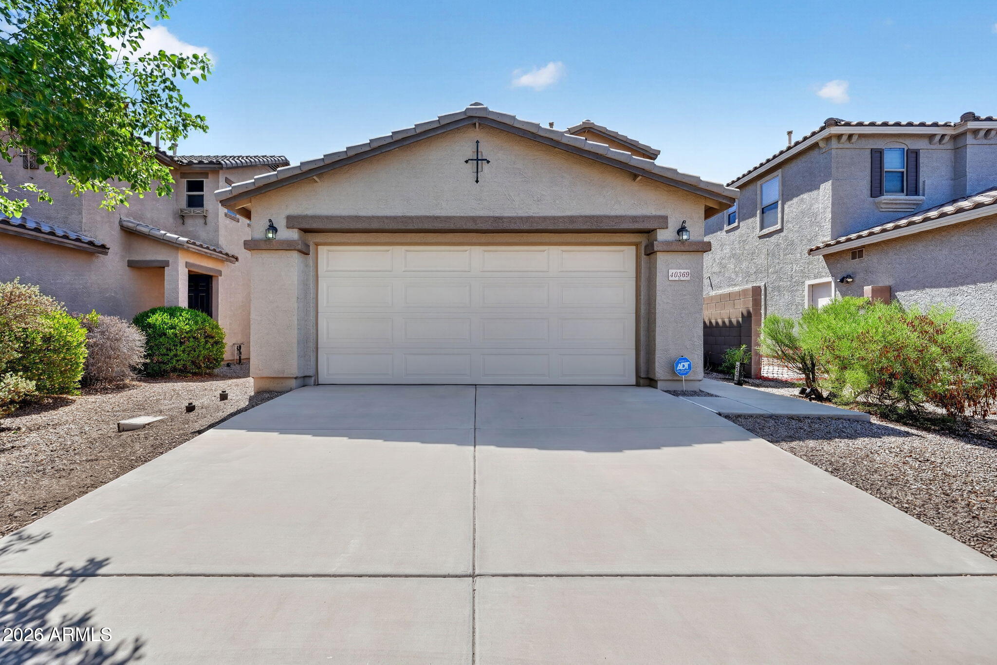 Properties 2 40369 W PEGGY Court
