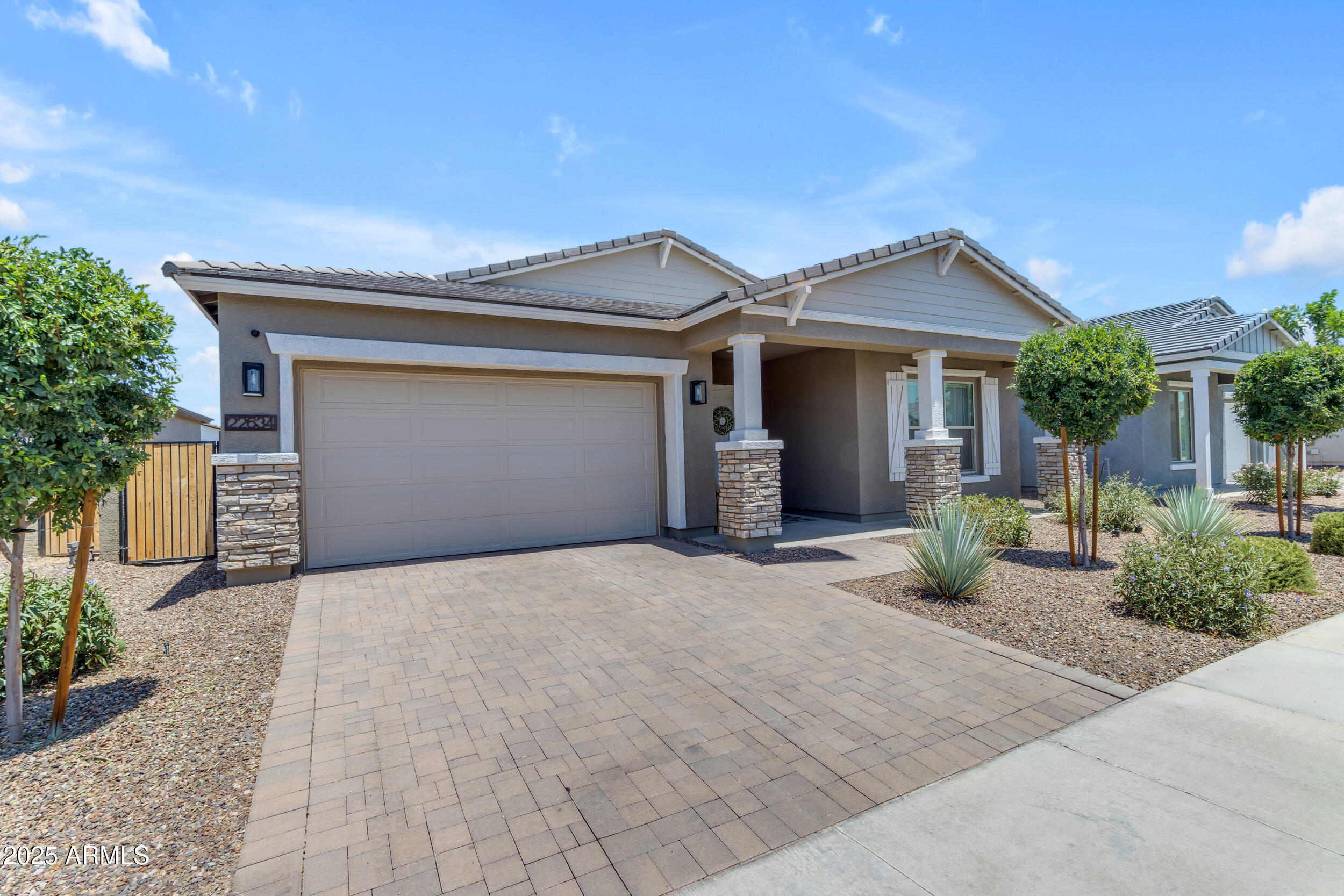 22634 E ROUNDUP Way