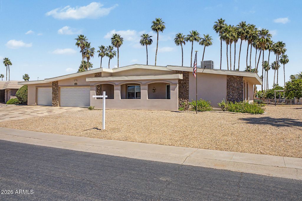 Photo of 9952 W Willow Point, Sun City, AZ 85351 (MLS # 7013383)