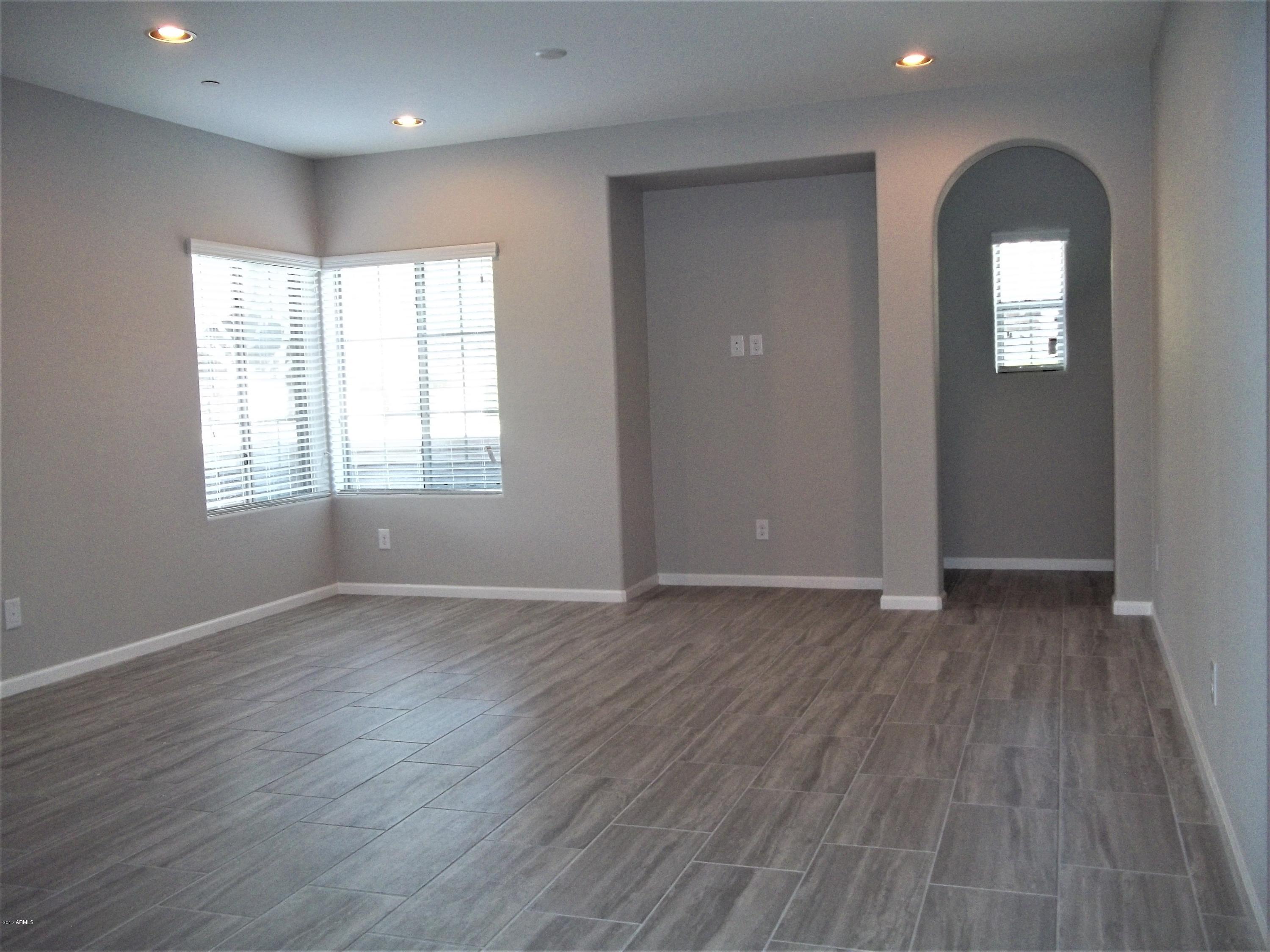 3935 E ROUGH RIDER Road 1346