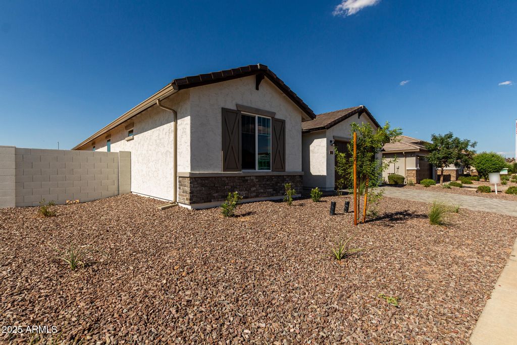 Photo of 1172 E Ridgerock Street, Casa Grande, AZ 85122 (MLS # 6871215)