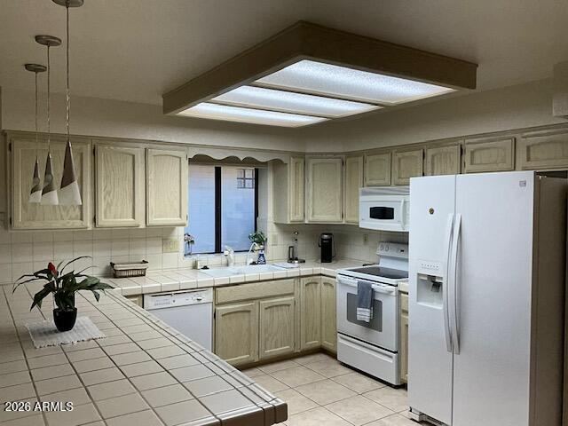 8255 E KIVA Avenue 454