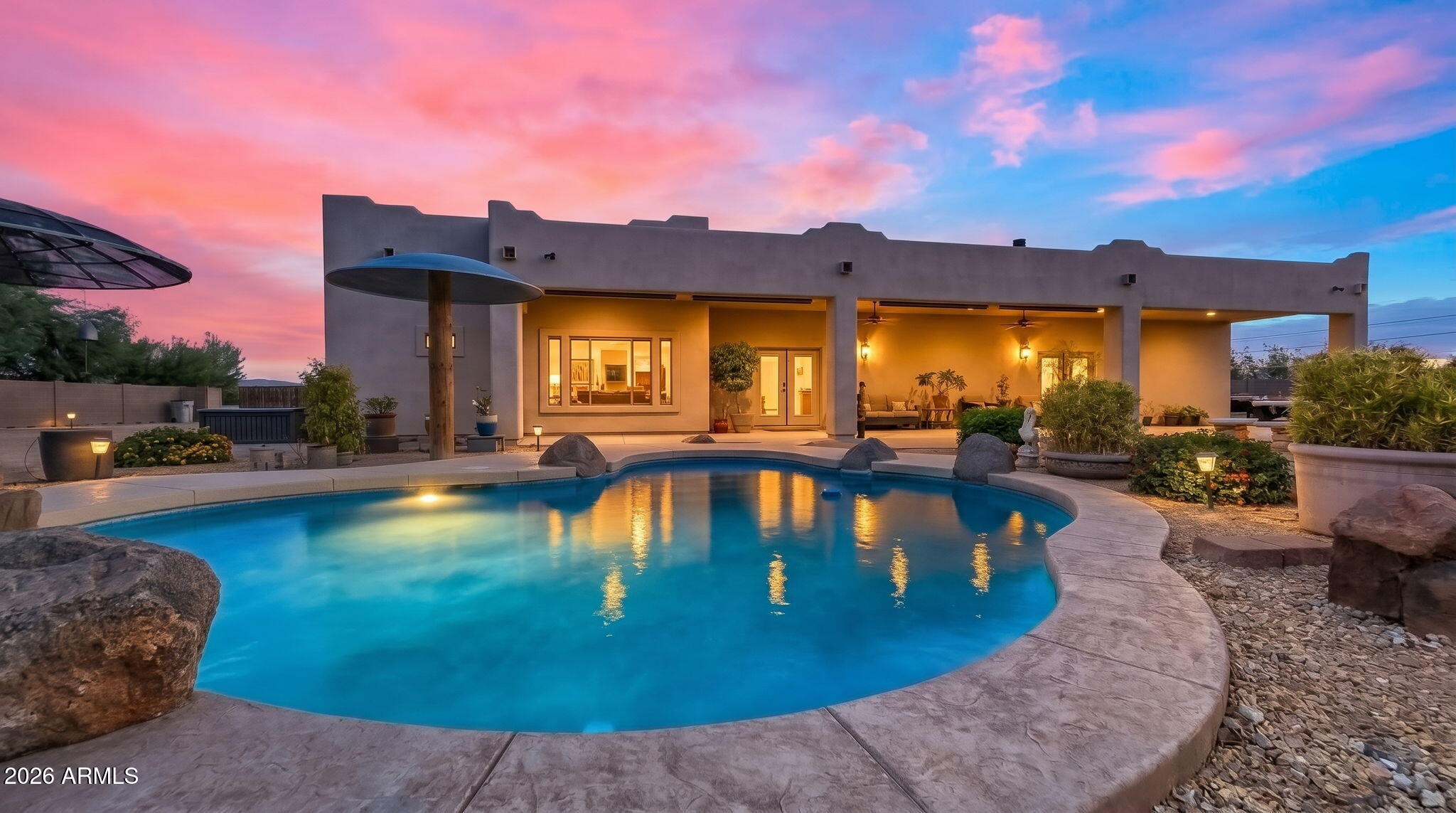 2719 W Canyon Road