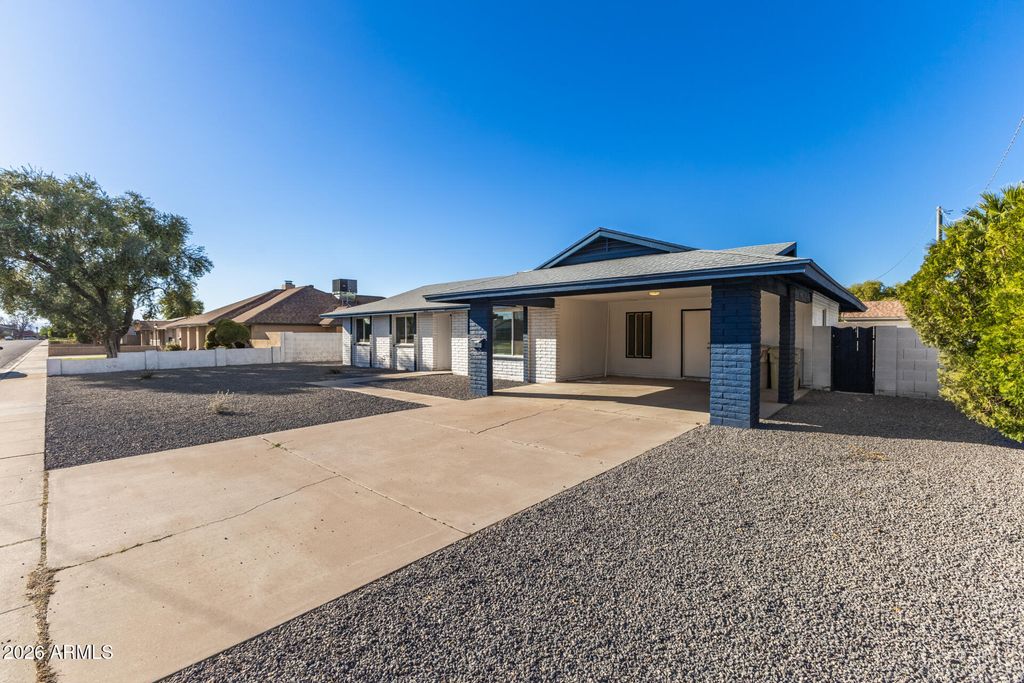 Photo of 5726 W Frier Drive, Glendale, AZ 85301 (MLS # 6998275)
