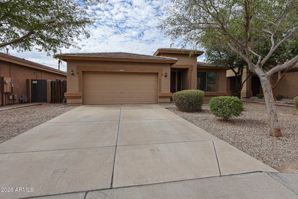 16183 W WINCHCOMB DR, SURPRISE, AZ 85379 - Image a0e9f09cf628c3f3faa9578f1d5c5dc5/1966636735