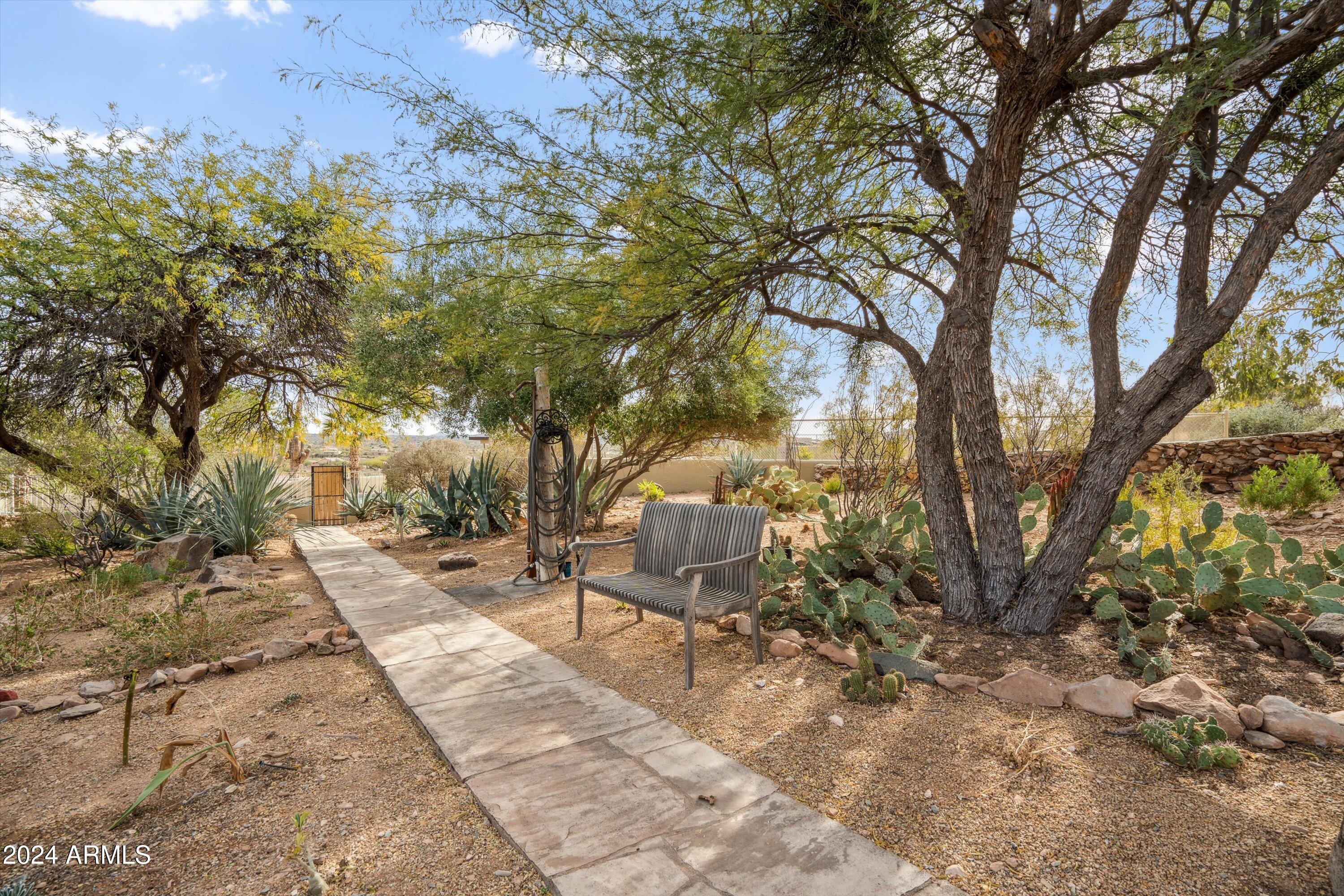 No HOA horse country - Residential