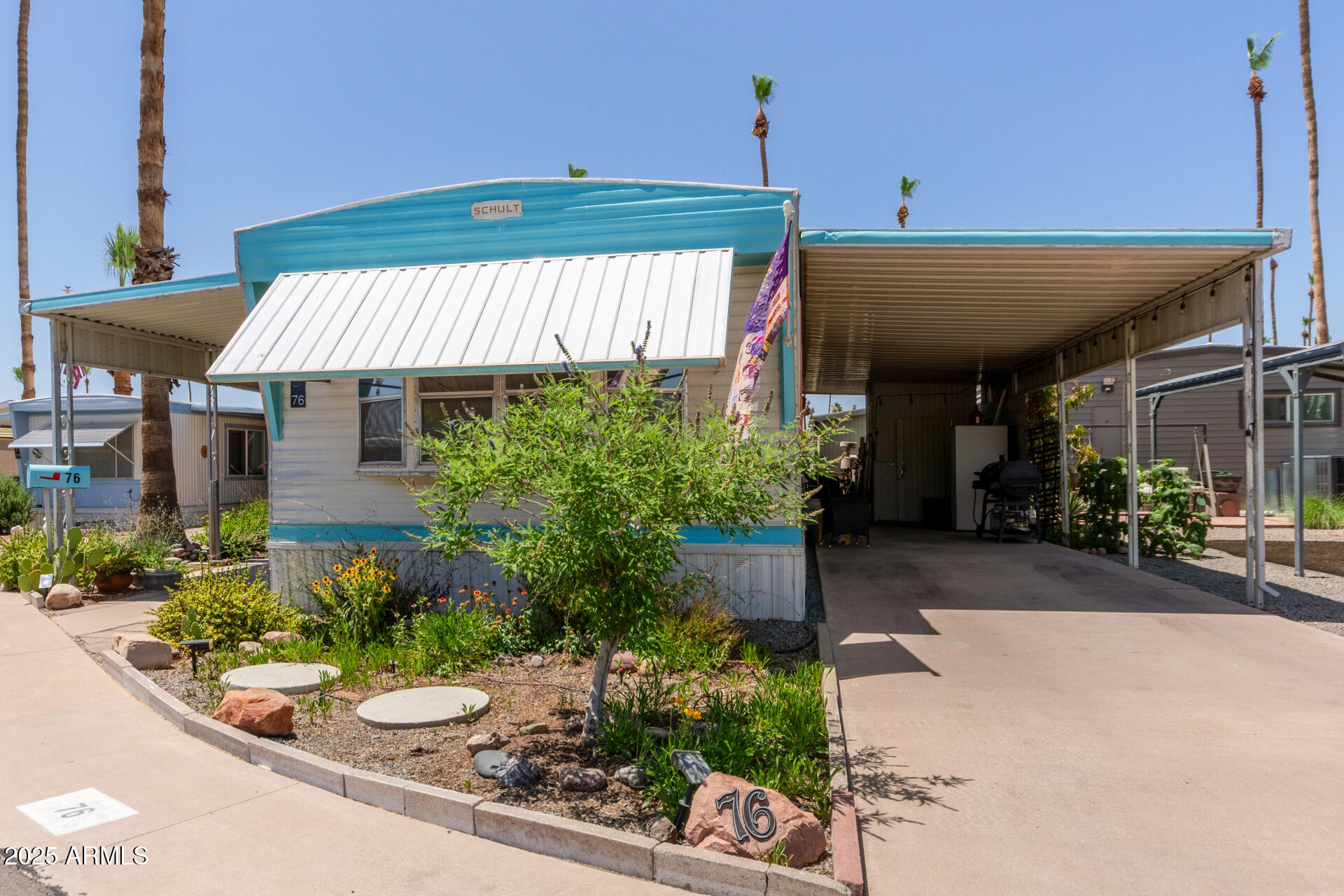 4065 E UNIVERSITY Drive 76