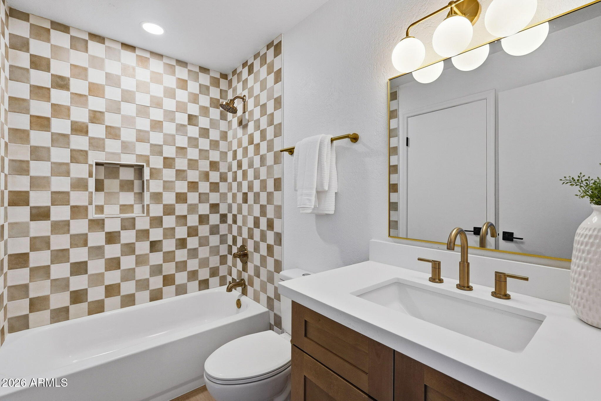 4841 E KACHINA Trail 3
