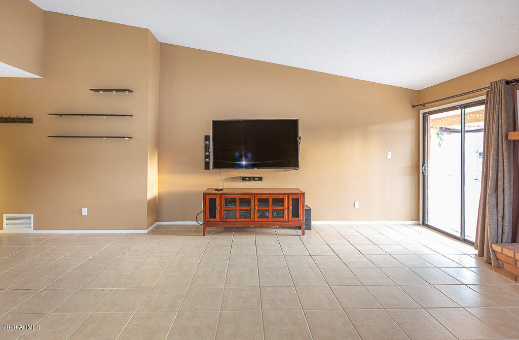 SUMMIT MEADOWS - Residential