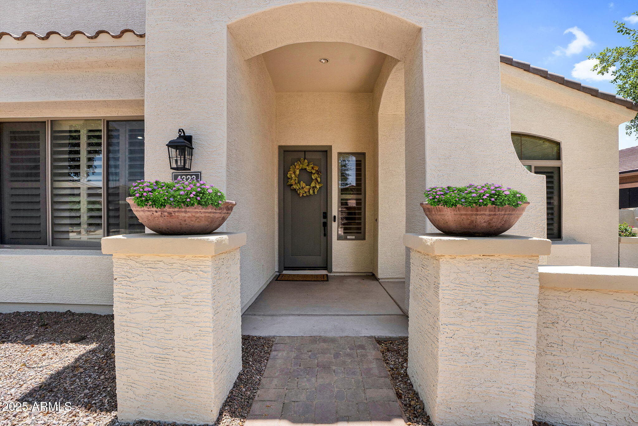 4323 E REINS Road