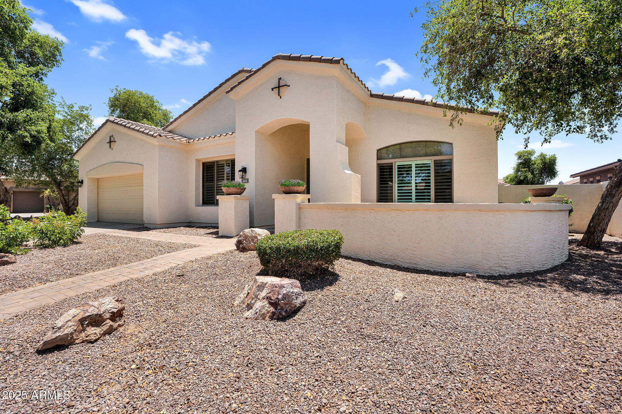 4323 E REINS Road