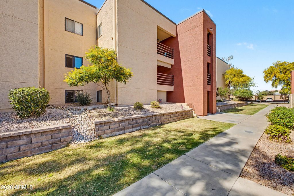 Photo of 1340 N Recker Road #210, Mesa, AZ 85205 (MLS # 6998869)