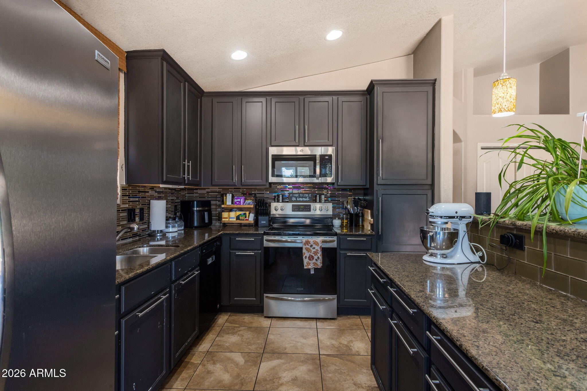 CAMPSTONE - Residential