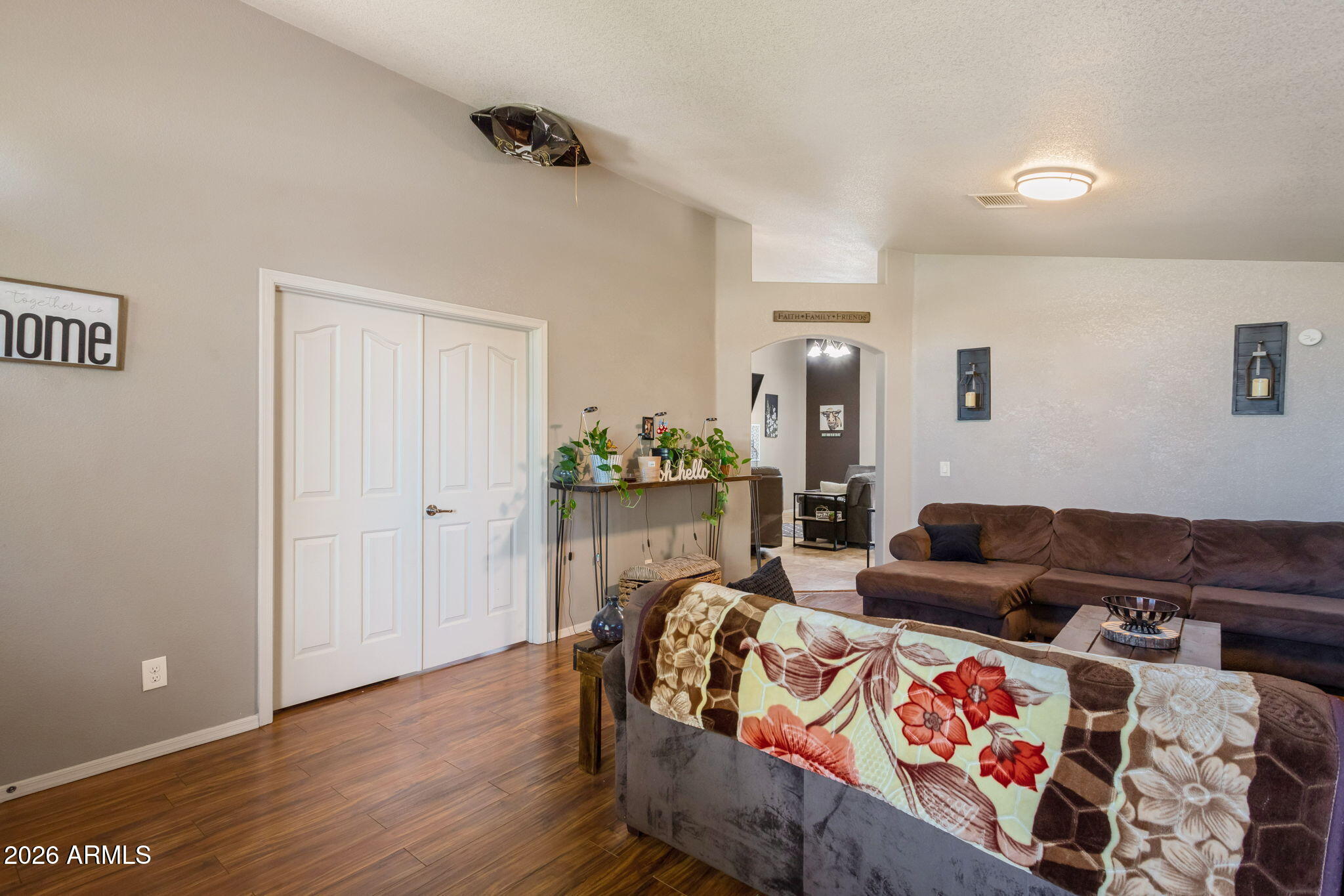 CAMPSTONE - Residential