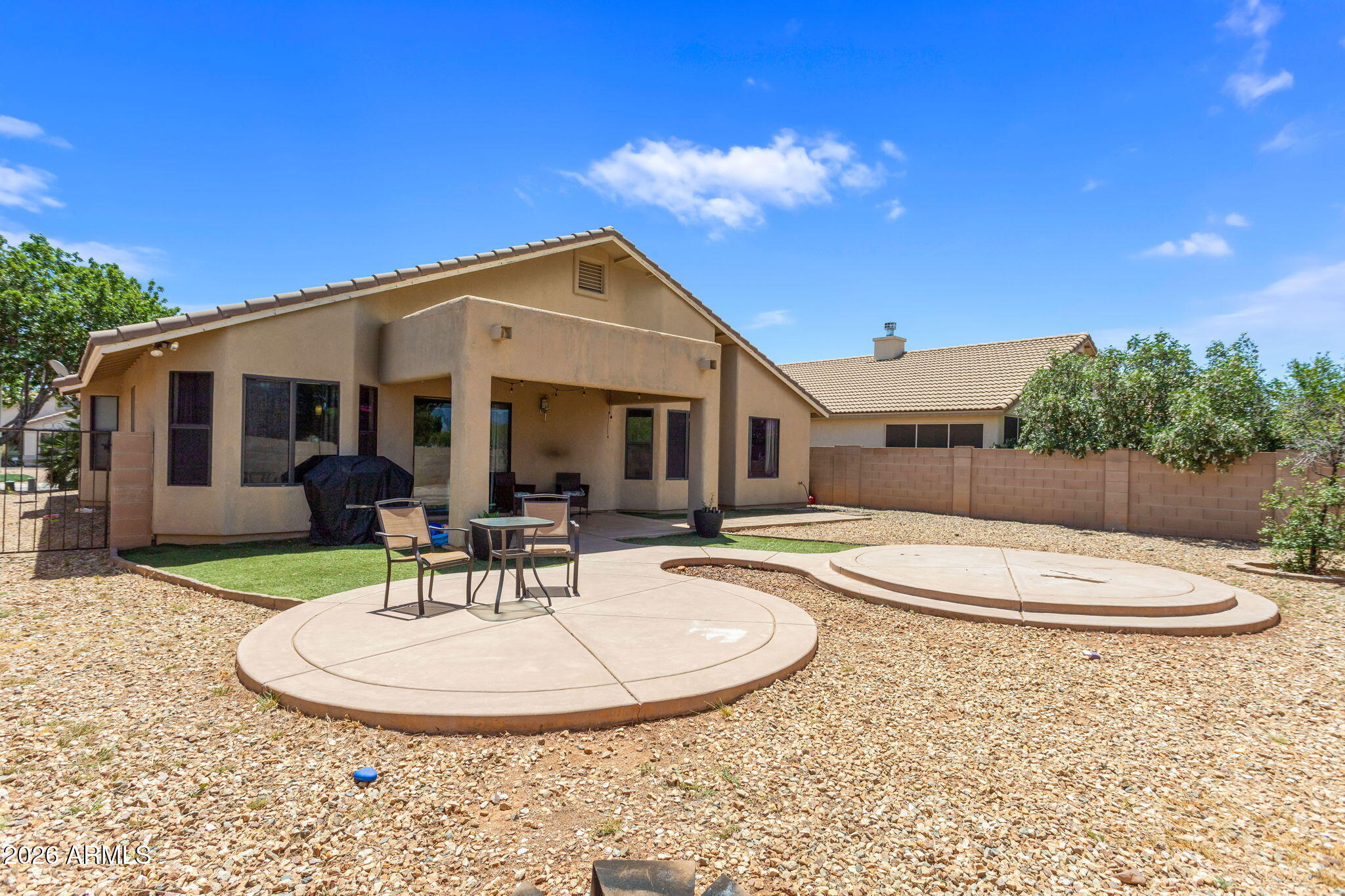 CAMPSTONE - Residential