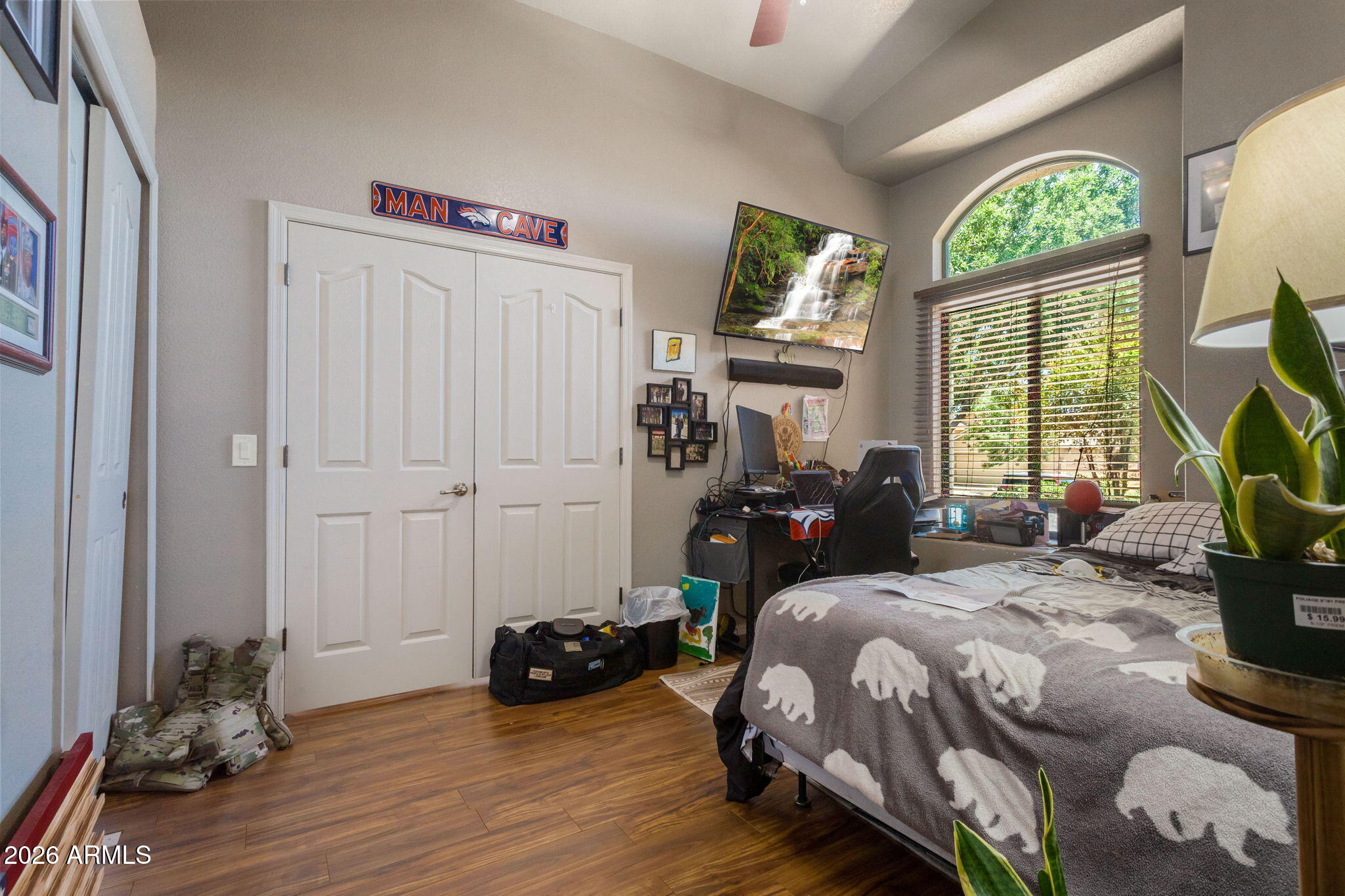 CAMPSTONE - Residential