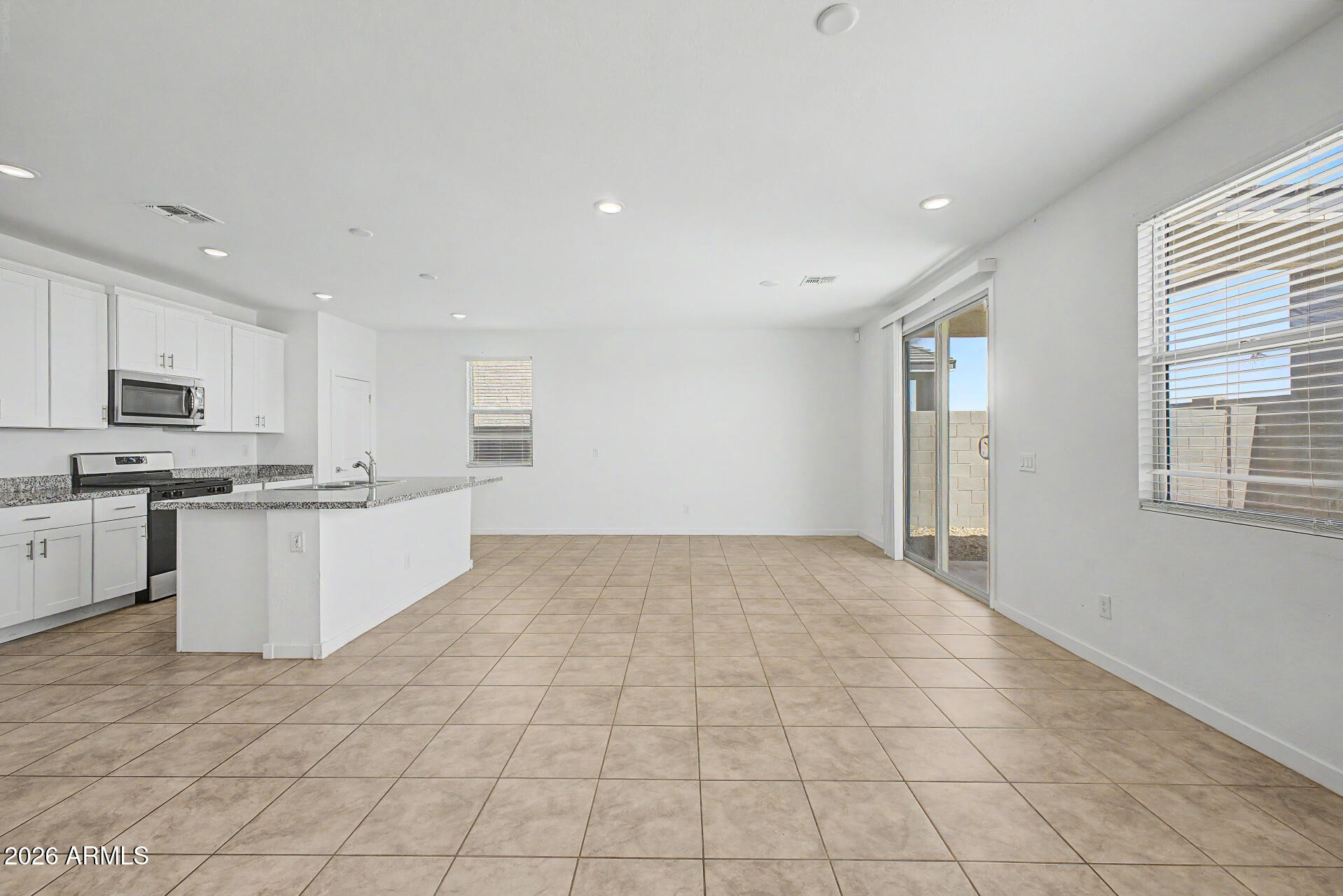 8821 W AGORA Lane