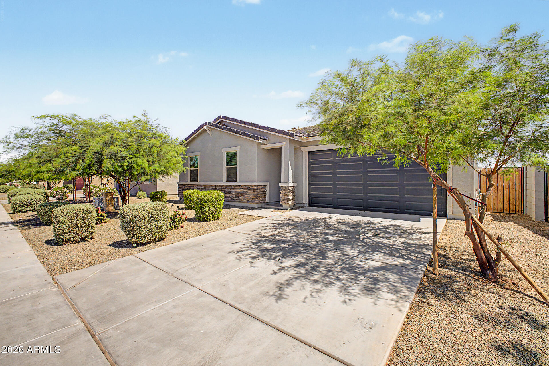 8821 W AGORA Lane