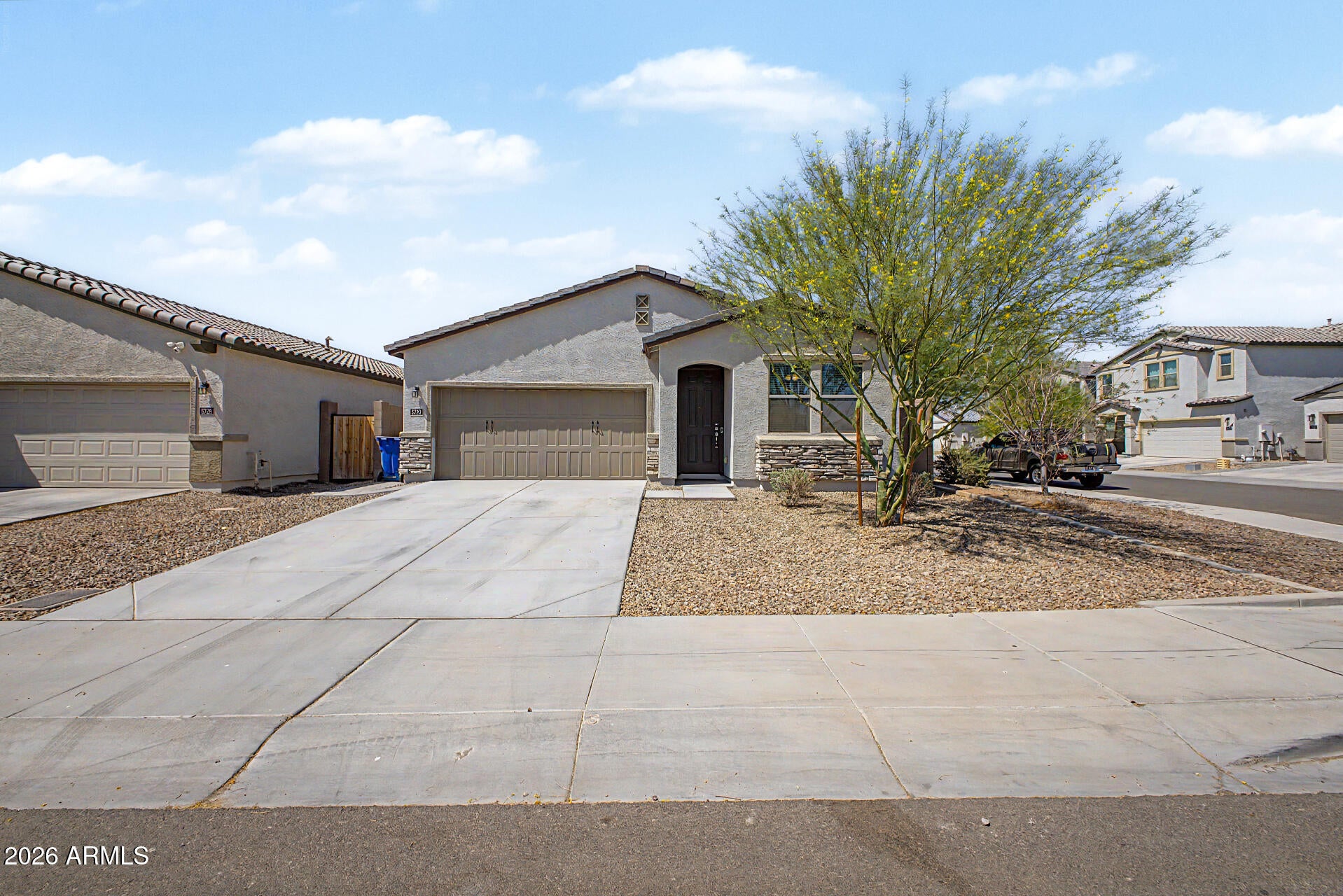 5722 W GETTY Drive
