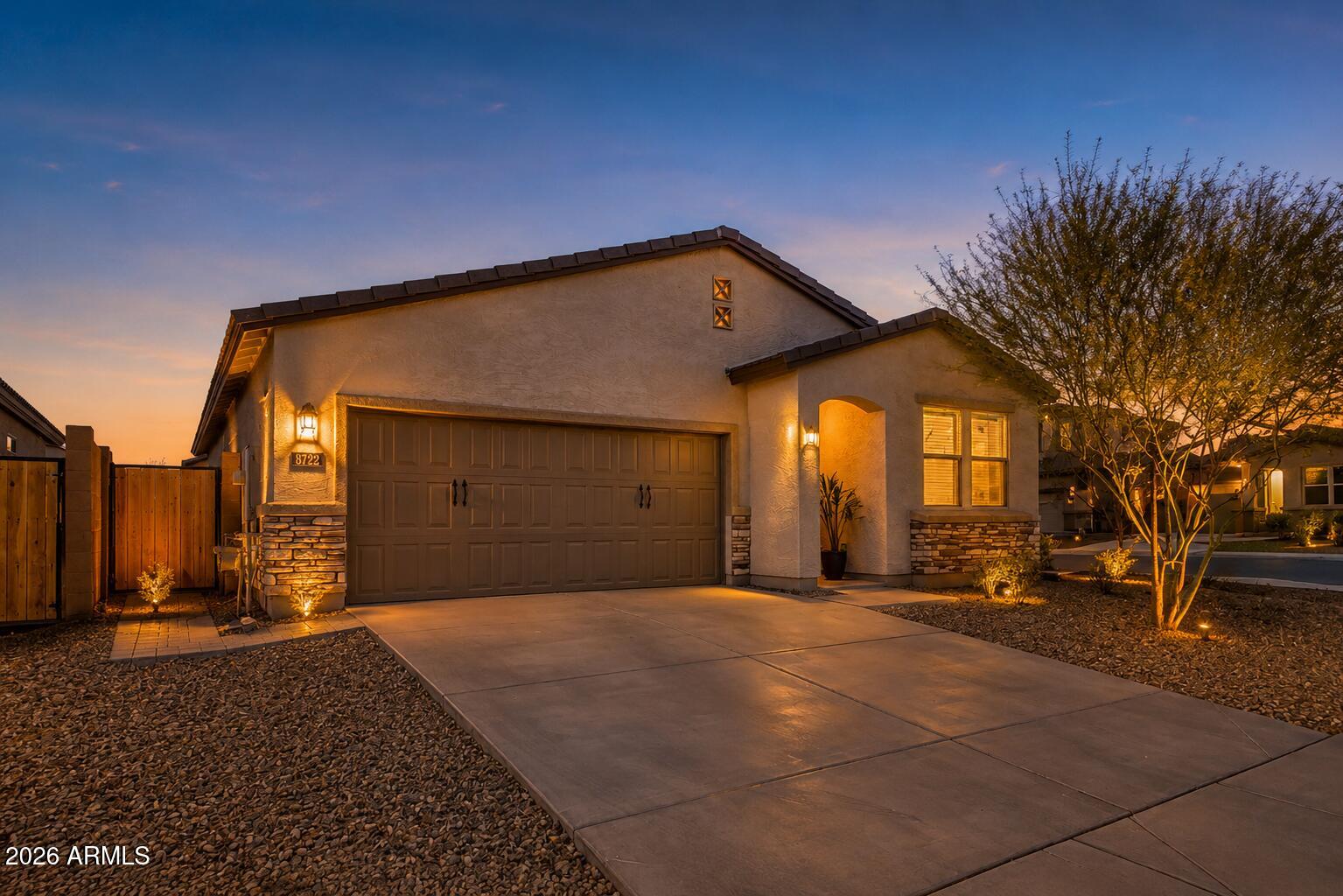 5722 W GETTY Drive