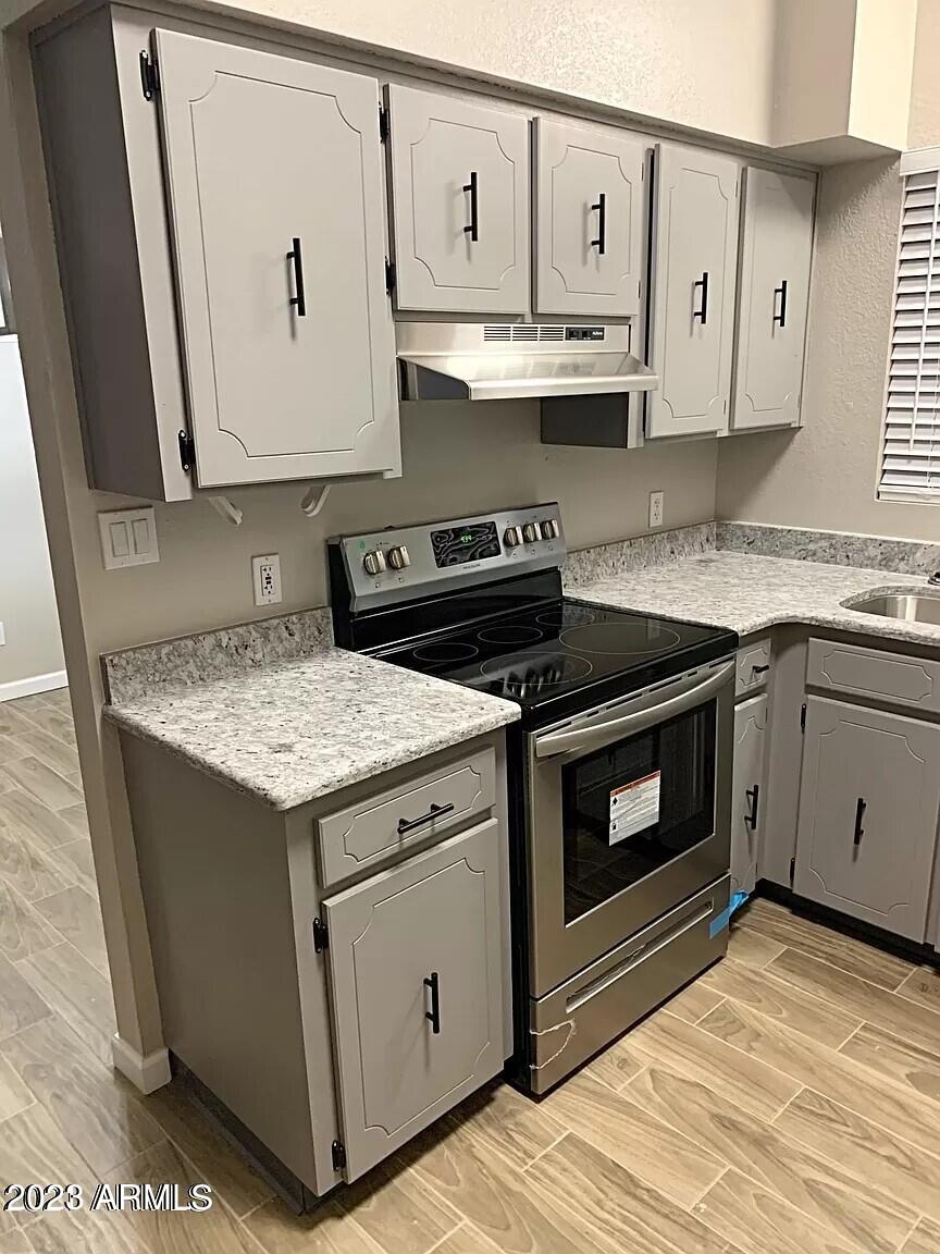 THE MEADOWS - Residential Lease