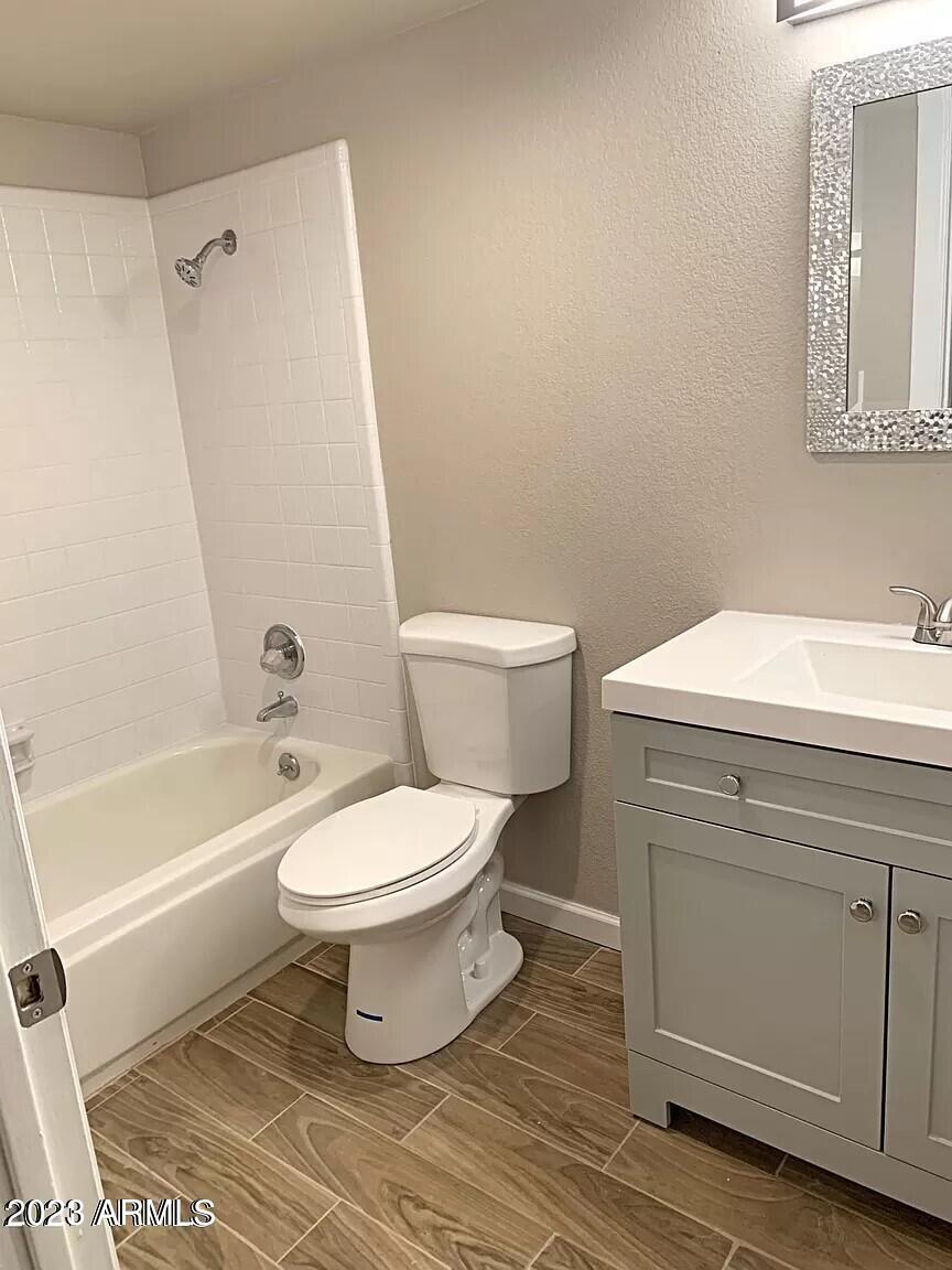THE MEADOWS - Residential Lease
