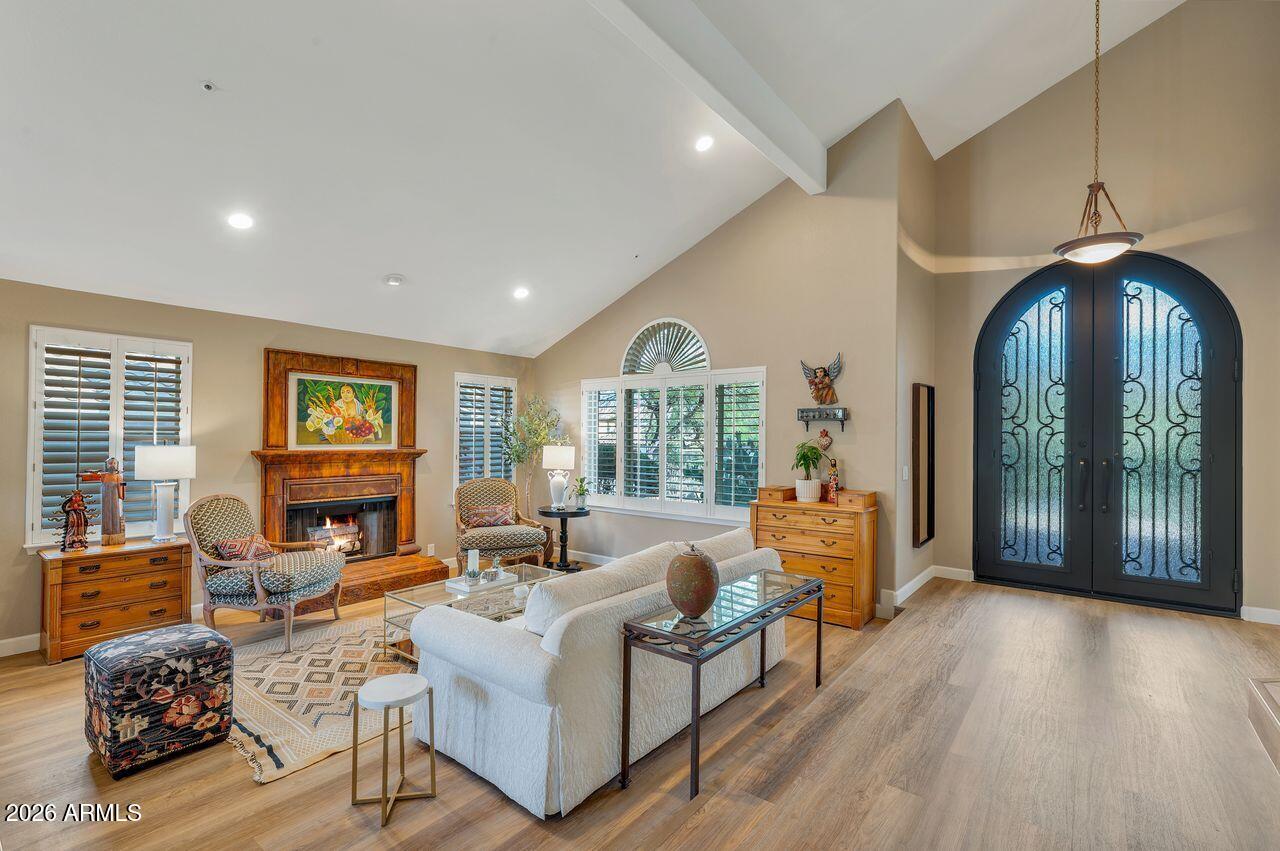 12736 E PARADISE Drive